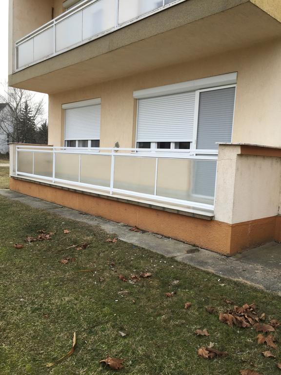 Thermal Next I Weninger Apartman Kiskunhalas Eksteriør billede